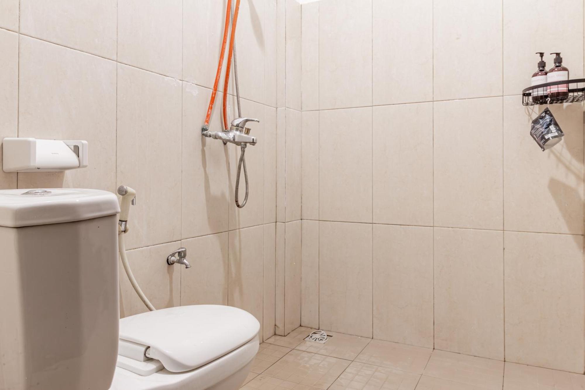 Capital O 93944 Geweka Homestay 짐바란 외부 사진