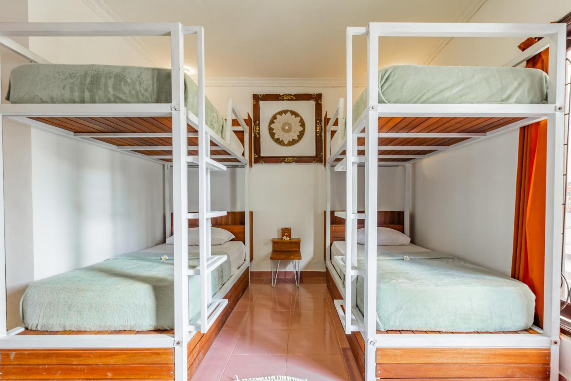 Capital O 93944 Geweka Homestay 짐바란 외부 사진